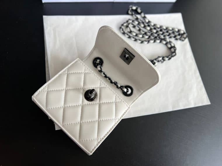 CNL Crossbody Bag - CHB182 - 4