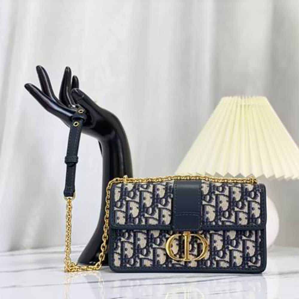 Dior 30 Montaigne East-West Bag With Chain - DHB56 - 1