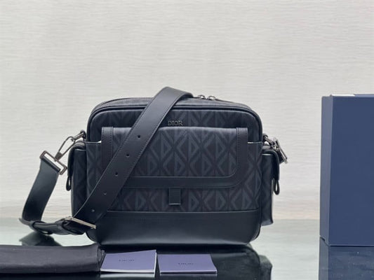 Dior Hit The Road Messenger Pouch - DMB24 - 1