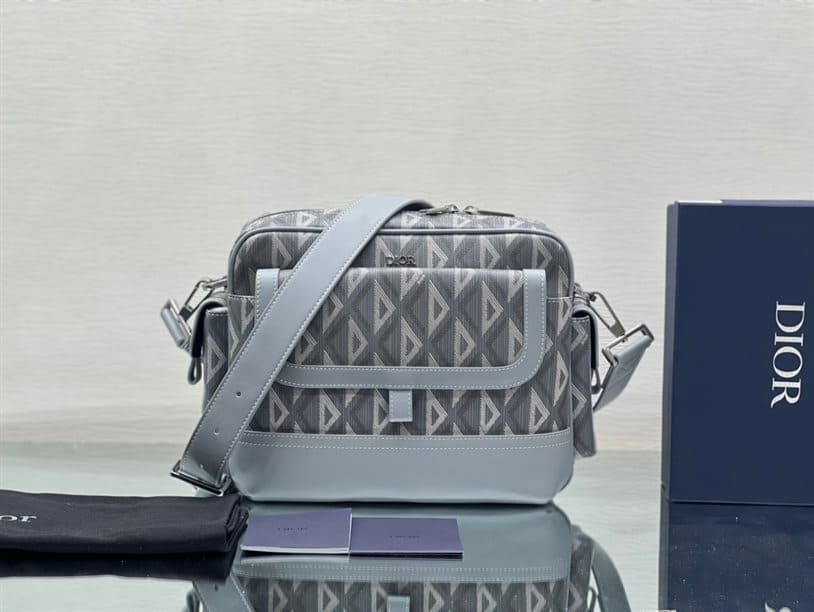 Dior Hit The Road Messenger Pouch - DMB25 - 1