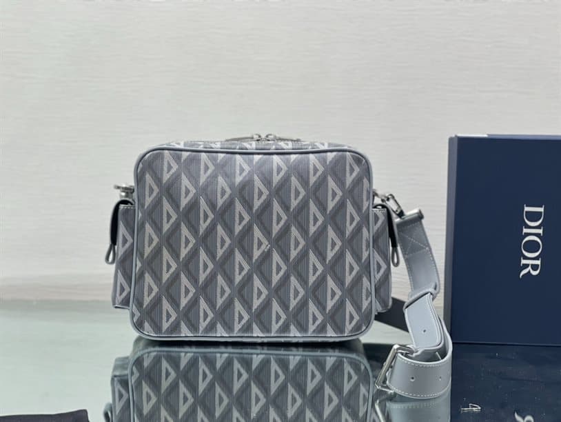 Dior Hit The Road Messenger Pouch - DMB25 - 2