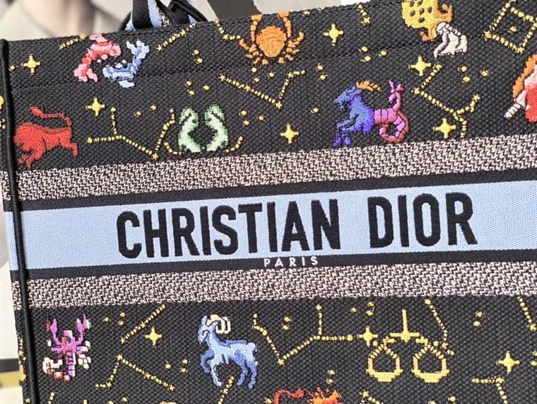 Dior Medium Book Tote Bag - DTB06 - 4