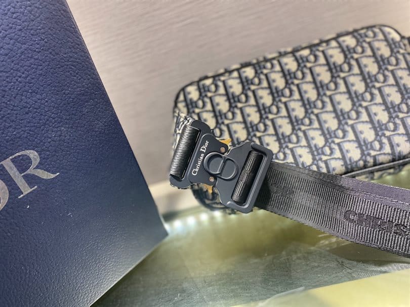 Dior Pouch With Strap- DMB09 - 4