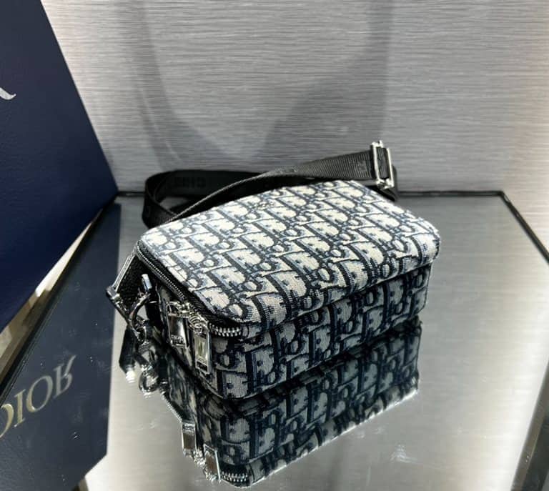 Dior Pouch With Strap- DMB09 - 6