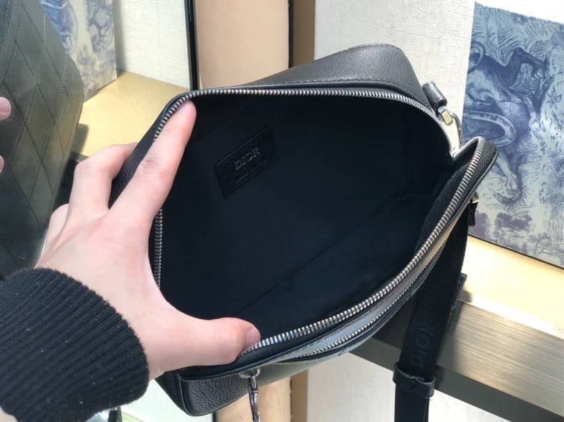 Dior Pouch With Strap- DMB11 - 5
