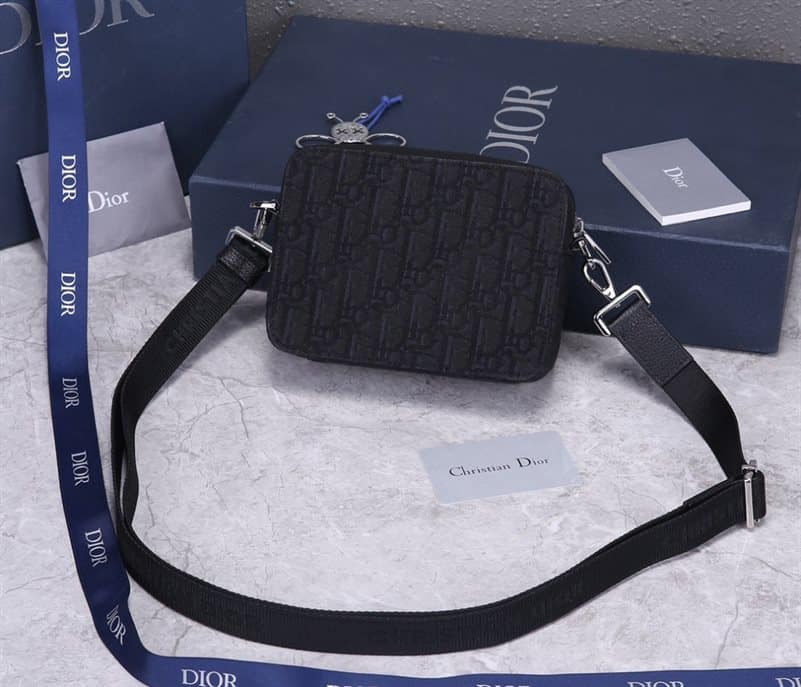 Dior Pouch With Strap- DMB19 - 3