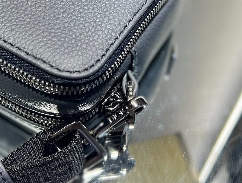 Dior Pouch With Strap- DMB29 - 6
