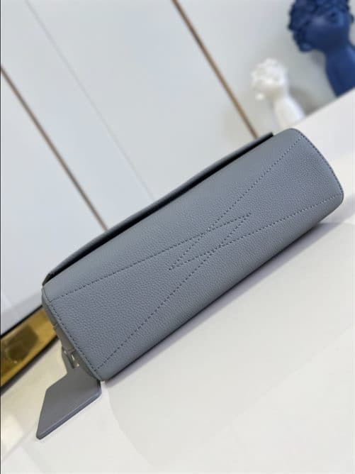 LOUIS VUITTON TAKEOFF MESSENGER - LMB346 - 6
