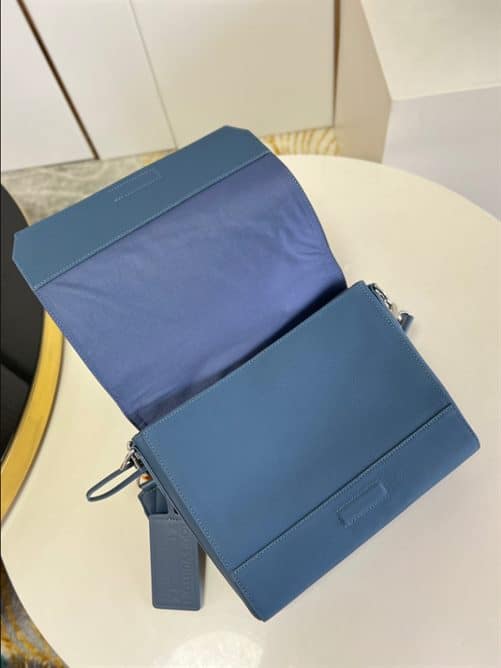 LOUIS VUITTON TAKEOFF MESSENGER - LMB347 - 4