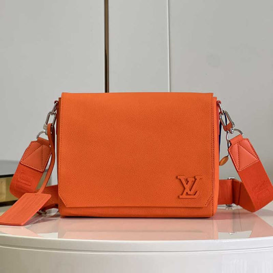 LOUIS VUITTON TAKEOFF MESSENGER - LMB348 - 1
