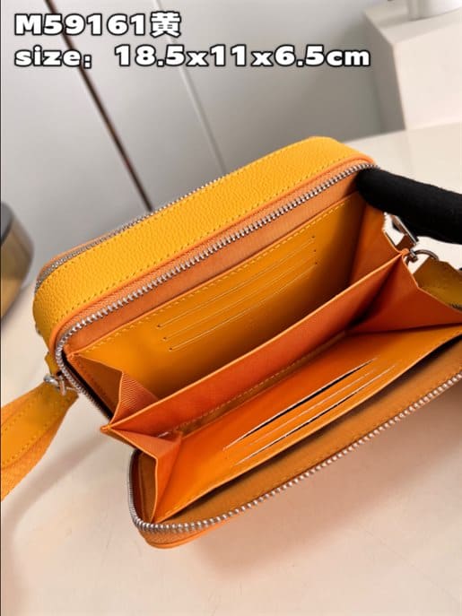 Louis Vuitton Alpha Wearable Wallet - LMB355 - 5
