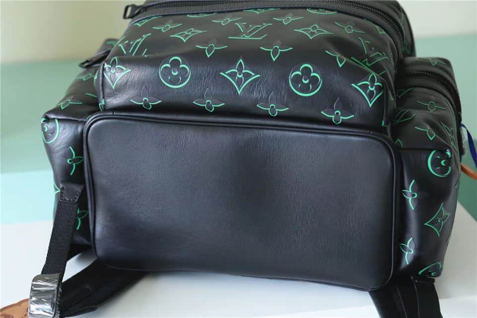 Louis Vuitton Backpack - LBP230 - 3
