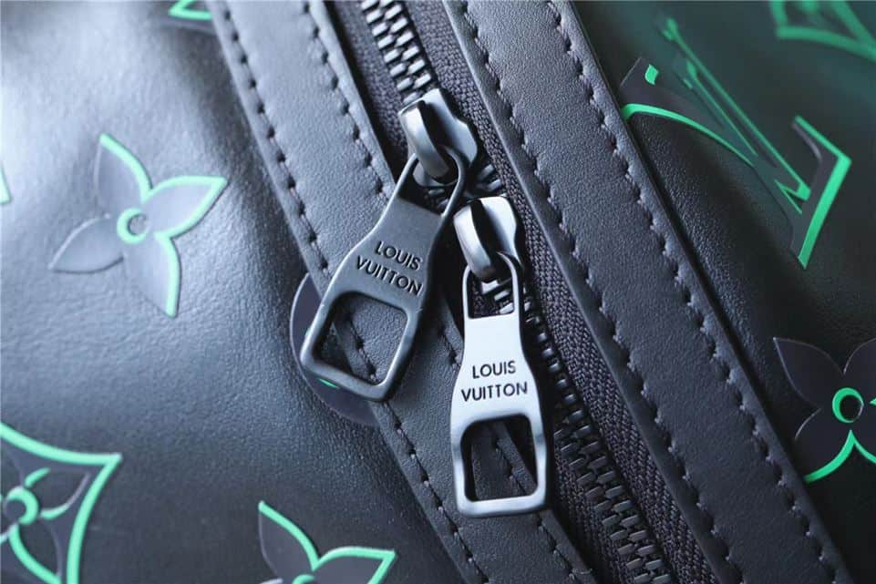 Louis Vuitton Backpack - LBP230 - 5