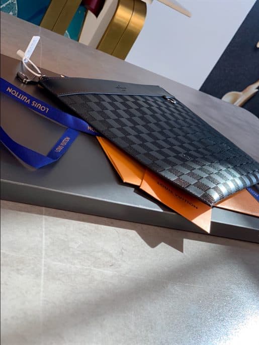 Louis Vuitton Discovery Pochette - LP65 - 5
