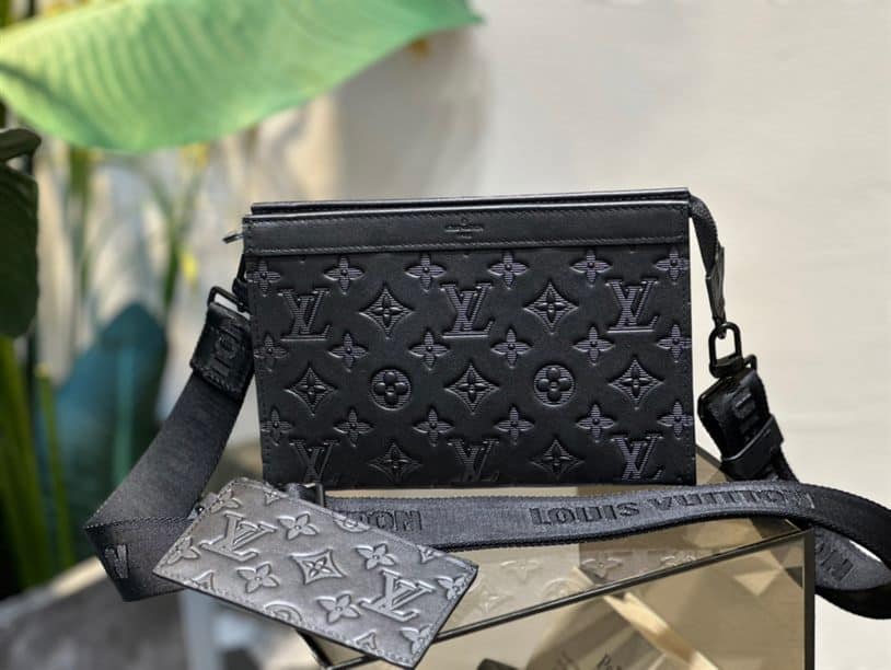Louis Vuitton Gaston Wearable Wallet - LP66 - 1
