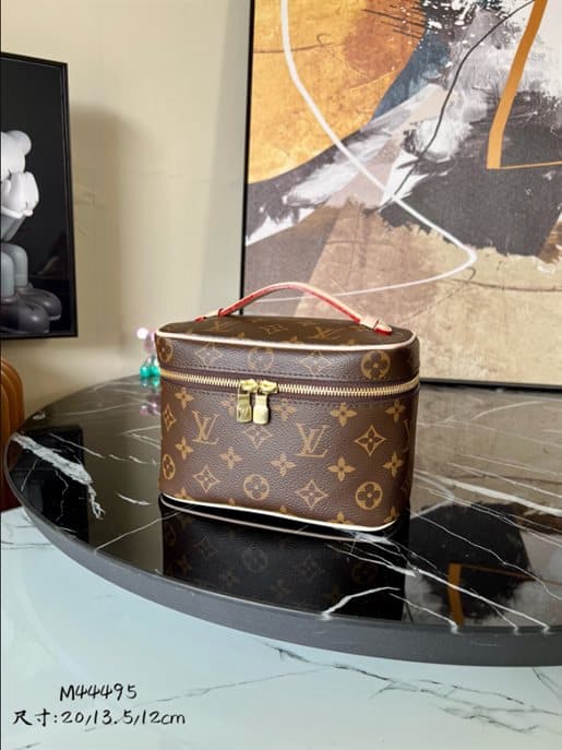 Louis Vuitton Handbag - LHB710 - 2
