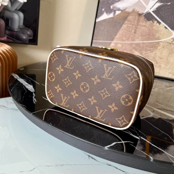 Louis Vuitton Handbag - LHB710 - 5