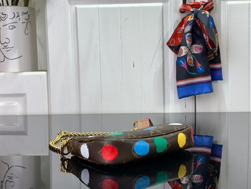 Louis Vuitton Handbag - LHB711 - 5