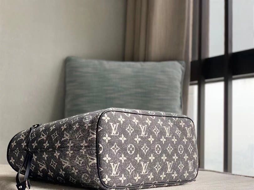 Louis Vuitton Neverfull MM Bag - LTB556 - 6