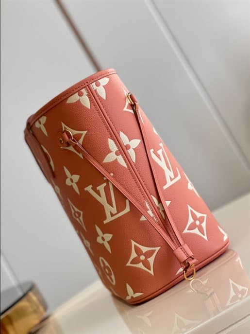 Louis Vuitton Neverfull MM Tote Bag - LTB560 - 5