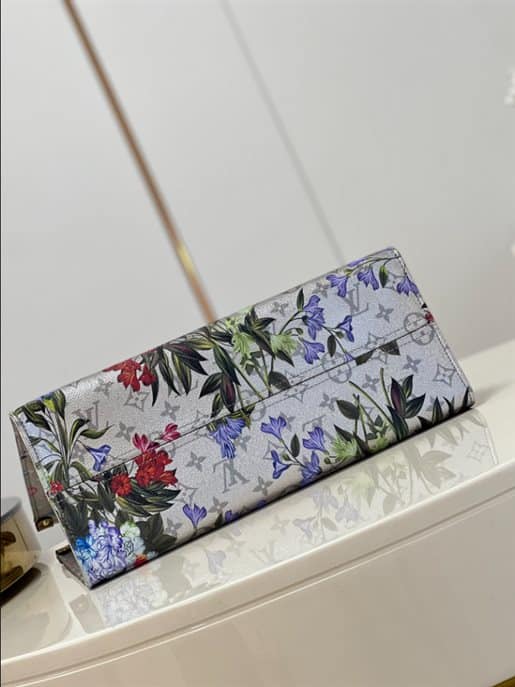 Louis Vuitton OnTheGo MM Tote Bag - LTB558 - 4