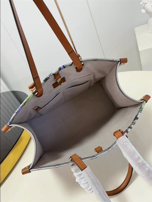 Louis Vuitton OnTheGo MM Tote Bag - LTB558 - 6
