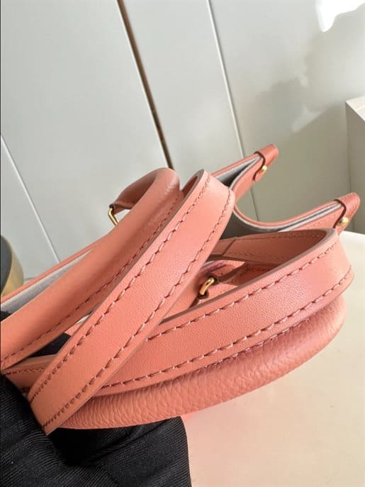 Louis Vuitton OnTheGo MM Tote Bag - LTB561 - 4