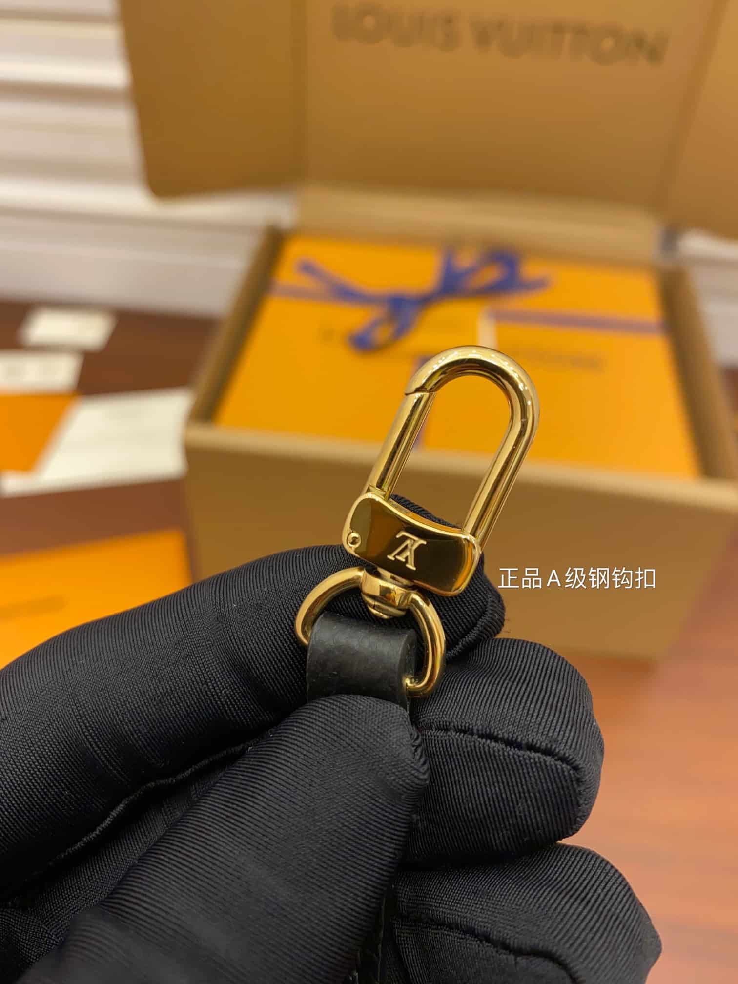Louis Vuitton Petit Sac Plat Bag - LHB708 - 6