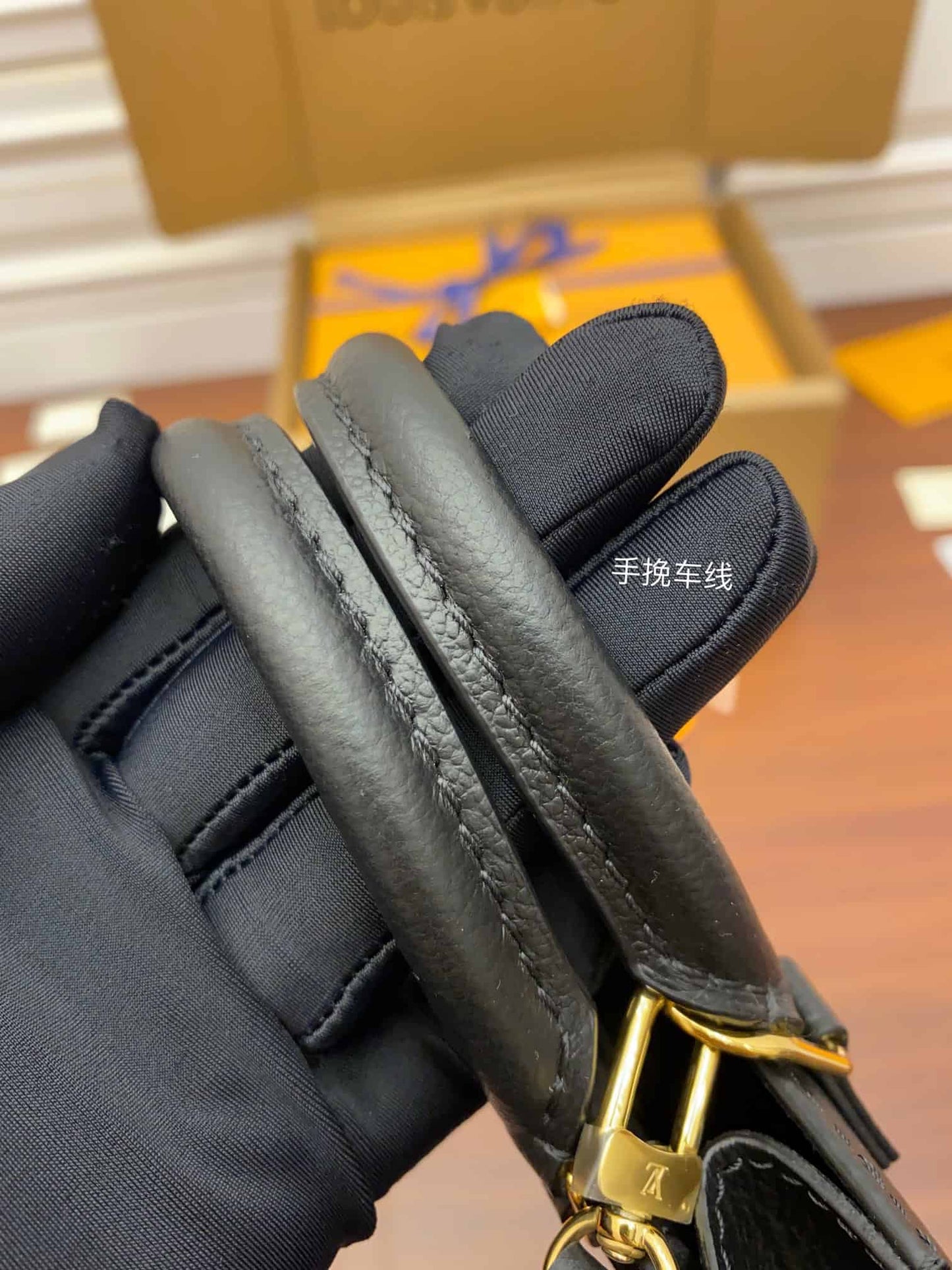 Louis Vuitton Petit Sac Plat Bag - LHB708 - 4
