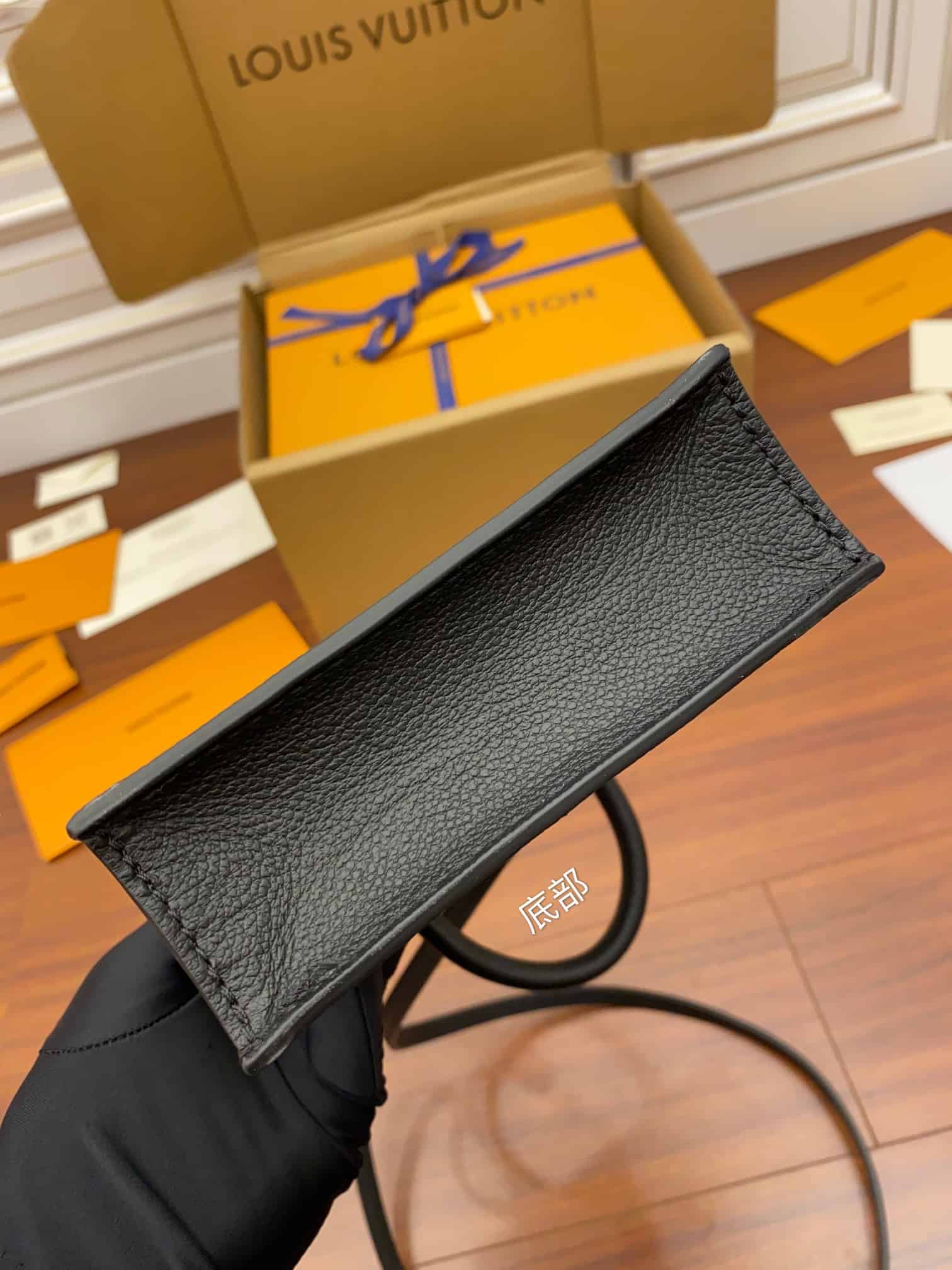 Louis Vuitton Petit Sac Plat Bag - LHB708 - 5