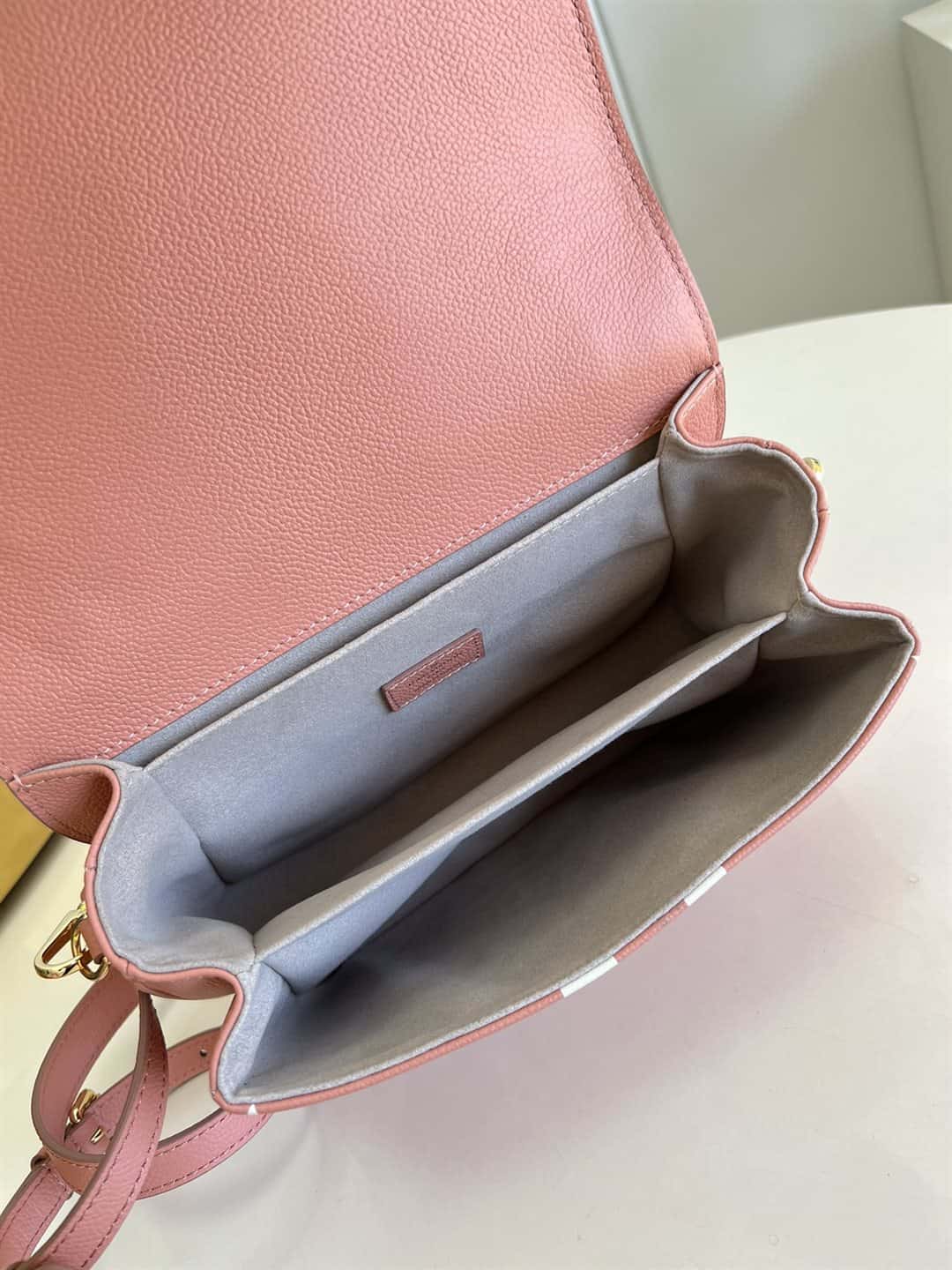 Louis Vuitton Pochette Métis Bag - LHB707 - 4