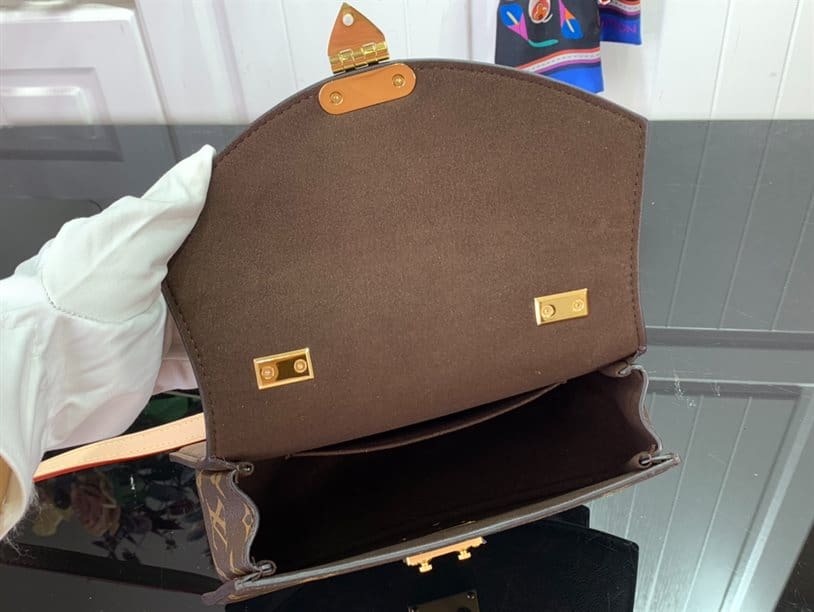 Louis Vuitton Tilsitt Bag - LHB712 - 5