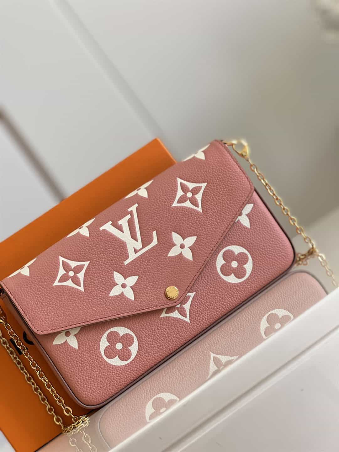 Louis Vuitton Wallet - WPR436 - 2