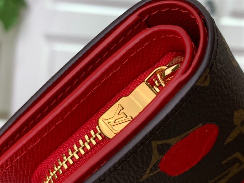 Louis Vuitton Wallet - WPR437 - 4