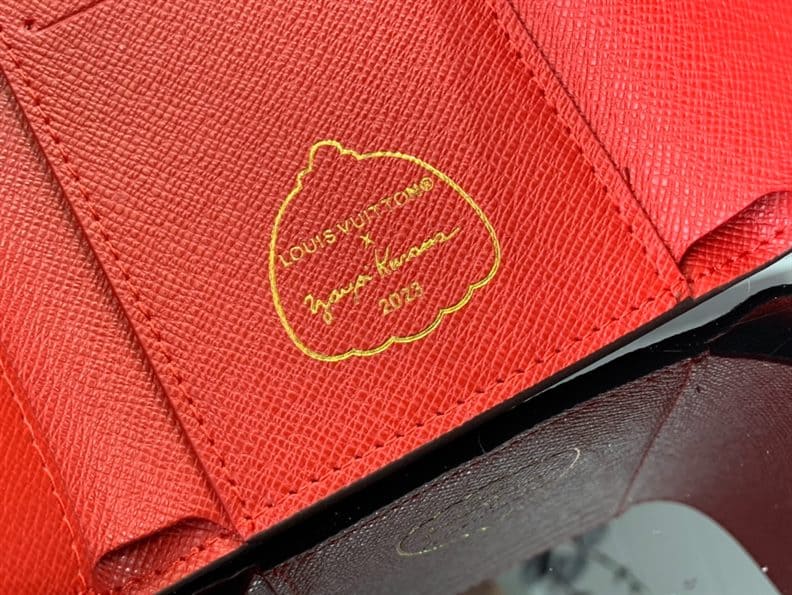 Louis Vuitton Wallet - WPR438 - 4