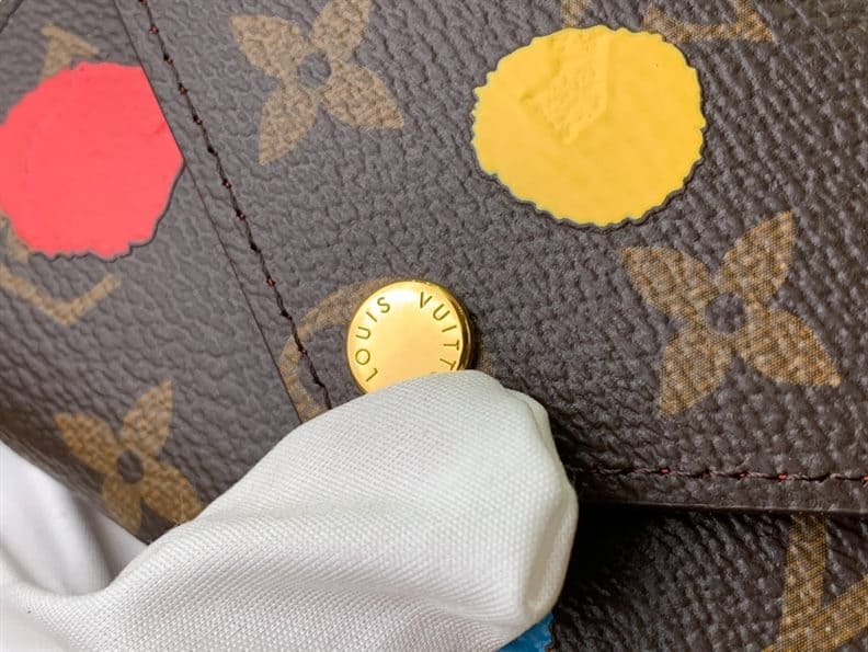 Louis Vuitton Wallet - WPR438 - 5