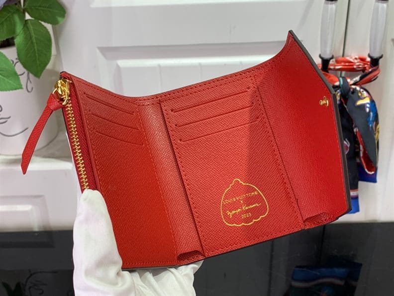Louis Vuitton Wallet - WPR438 - 7
