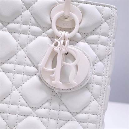 MEDIUM ULTRAMATTE LADY DIOR BAG Latte Ultramatte Cannage Calfskin - DHB41 - 3