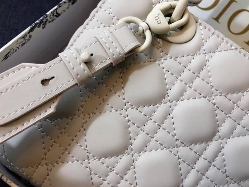 Small Lady Dior Handbag - DHB75 - 3