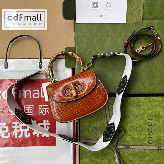 Small top handle bag with Bamboo - GHB248 - 1