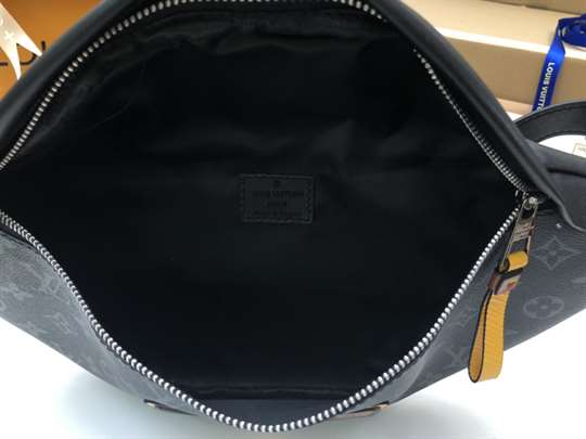 Louis Vuitton Discovery Bumbag - LBB277 - 7