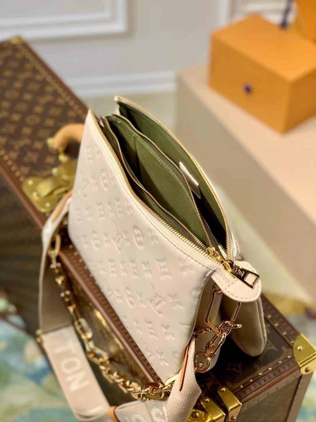 Louis Vuitton Coussin PM 27 - LHB480 - 7