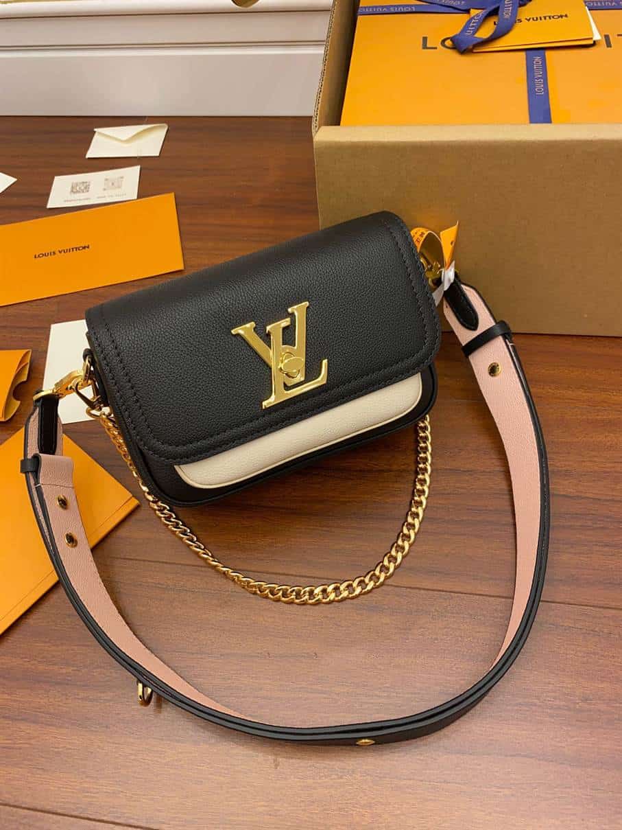 Louis Vuitton Lockme Tender - LHB472 - 2