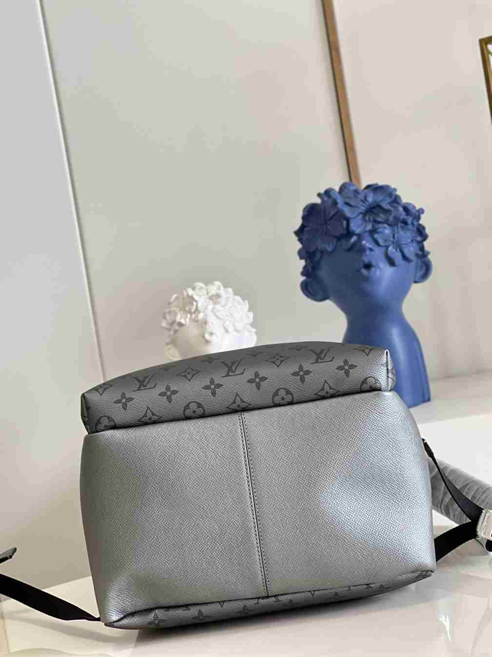LOUIS VUITTON DISCOVERY TAIGARAMA BAG - LBP435 - 5