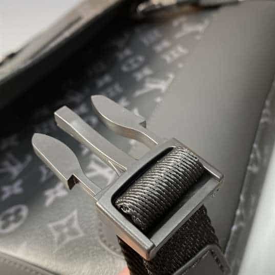 Louis Vuitton Messenger PM Voyager - LMB241 - 8