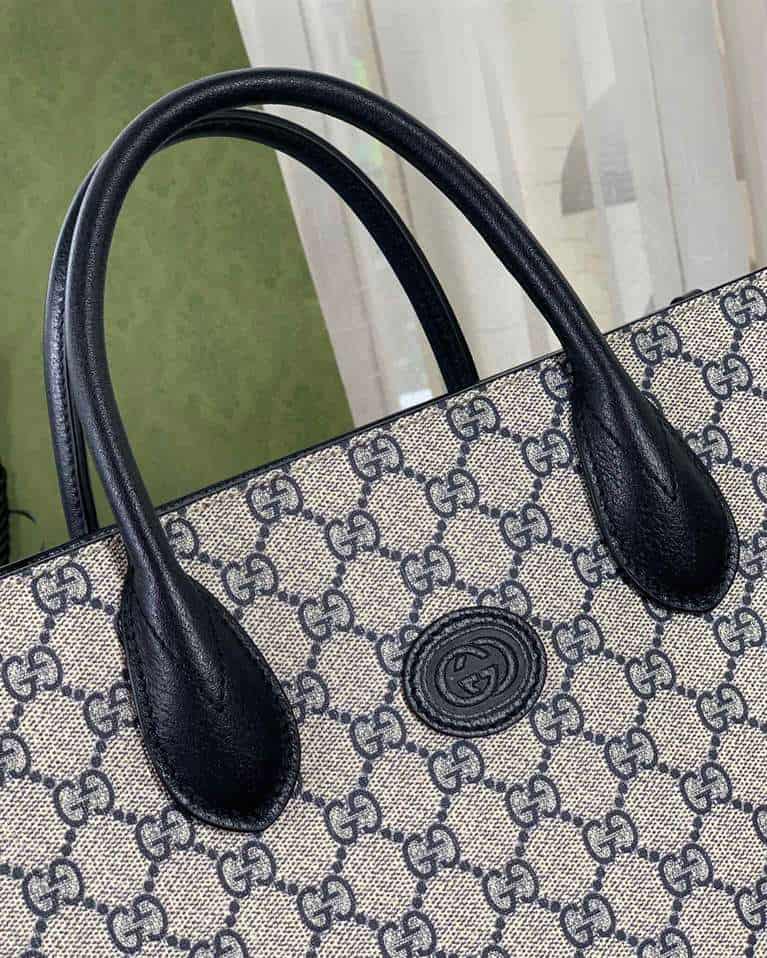 Medium tote bag with Interlocking G - GTB172 - 8