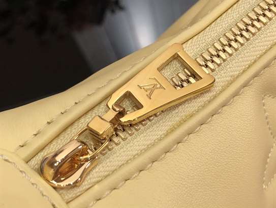 Louis Vuitton Over The Moon Bubblegram Leather - LHB658 - 7