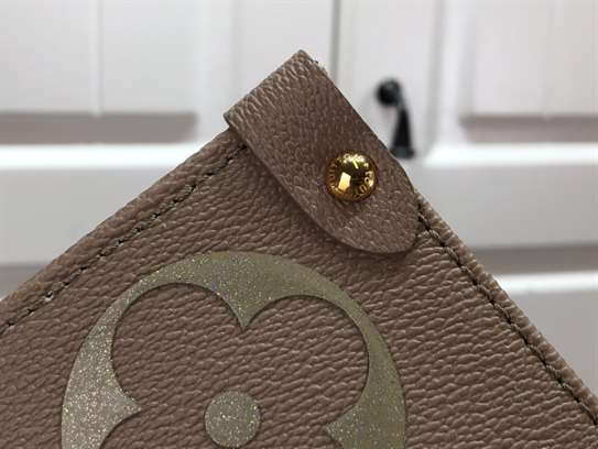 Louis Vuitton Tote OnTheGo GM - LTB545 - 5