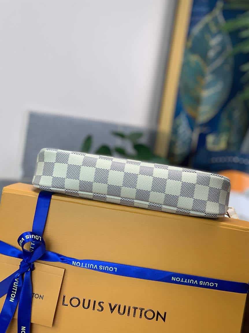 LOUIS VUITTON CROSSBODY BAG - LHB631 - 4