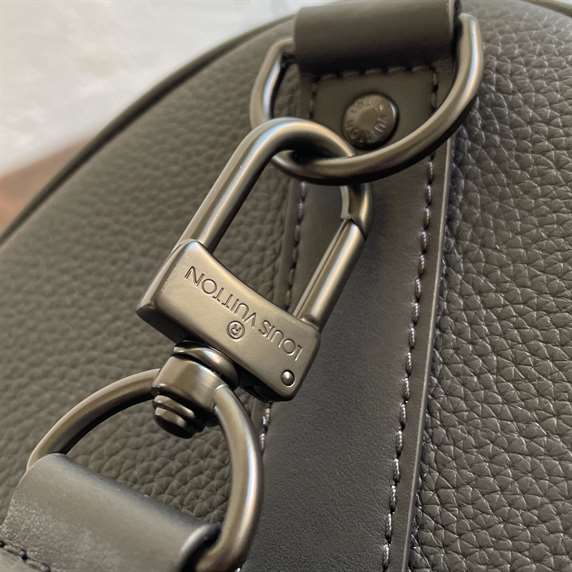 Louis Vuitton Keepall Bandoulière 40 - LDB120 - 8